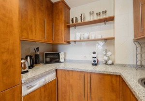 Stylish 3 bedroom flat with sea views in Elviria Marbella