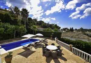 Tranquil Villa with Sea Views & Heated Pool!