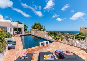 Villa Moderna - PlusHolidays