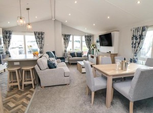 Finch | Cayton Bay