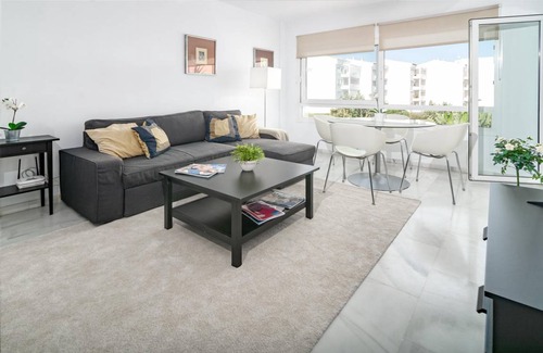 Puerto Banus Apartment | 100 m² Apartment ∙ 2 bedrooms ∙ 4 guests