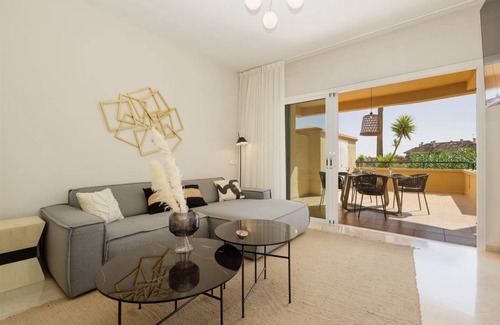 Elviria Apartment | 110 m² Apartment ∙ 2 bedrooms ∙ 4 guests