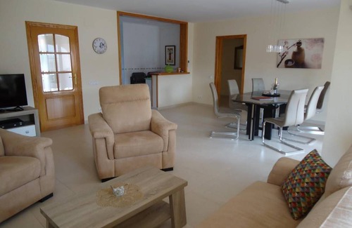 Els Poblets House | 120 m² House ∙ 2 bedrooms ∙ 4 guests