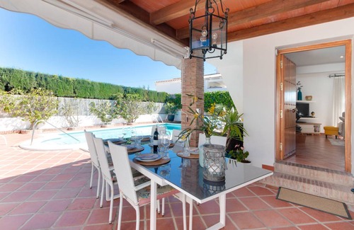 Urbanizacion Costabella Villa | 120 m² Villa ∙ 3 bedrooms ∙ 6 guests