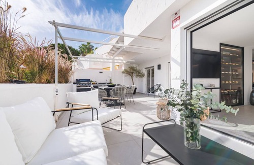 Nueva Andalucia Apartment | 151 m² Apartment ∙ 3 bedrooms ∙ 5 guests