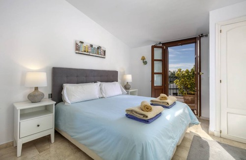 Marbella Apartment | 184 m² Apartment ∙ 3 bedrooms ∙ 6 guests
