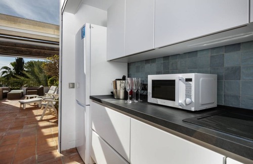 Marbella Apartment | 184 m² Apartment ∙ 3 bedrooms ∙ 6 guests