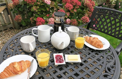 Scarborough Cottage | 2 bedroom accommodation in Wrench Green, near Scarborough