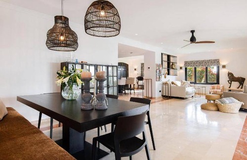 Urbanizacion el Rosario Villa | 200 m² Villa ∙ 5 bedrooms ∙ 11 guests