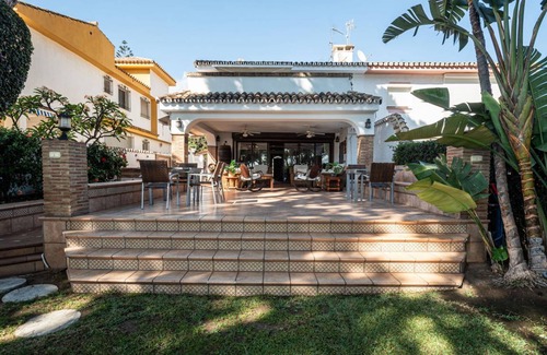 Cabopino Other | 255 m² Accommodation ∙ 4 bedrooms ∙ 10 guests