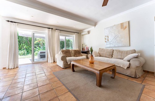 Urbanizacion Marbessa Villa | 350 m² Villa ∙ 5 bedrooms ∙ 11 guests