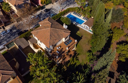 Marbella Villa | 400 m² Villa ∙ 6 bedrooms ∙ 12 guests