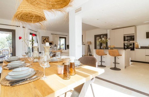 Urbanizacion el Rosario Villa | 410 m² Villa ∙ 5 bedrooms ∙ 10 guests