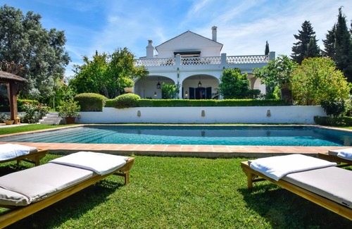 Urbanizacion el Rosario Villa | 422 m² Villa ∙ 6 bedrooms ∙ 12 guests