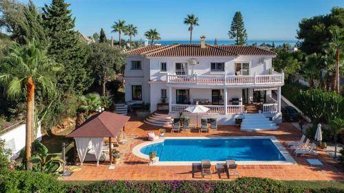 Urbanizacion el Rosario Villa | 435 m² Villa ∙ 6 bedrooms ∙ 12 guests