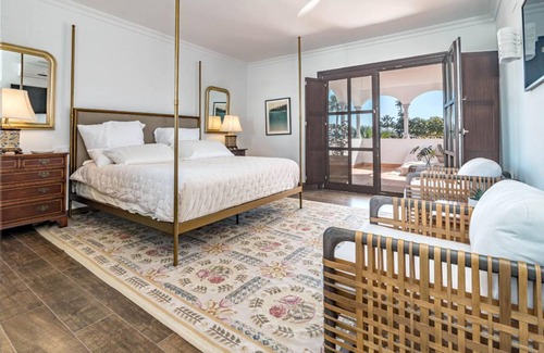 San Pedro de Alcantara Villa | 550 m² Villa ∙ 5 bedrooms ∙ 10 guests