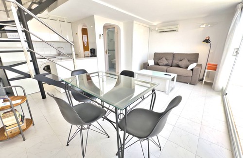 Golden Mile Apartment | 70 m² Apartment ∙ 2 bedrooms ∙ 4 guests