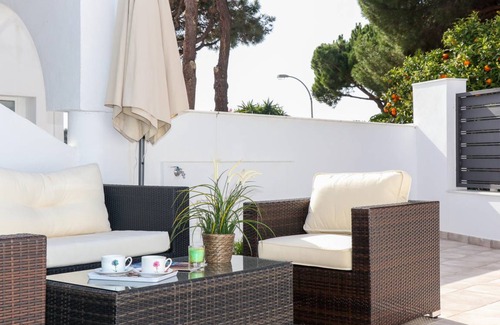 Urbanizacion Hacienda las Chapas House | 70 m² House ∙ 1 bedroom ∙ 3 guests