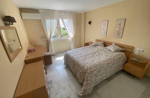 Urbanizacion Hacienda las Chapas Apartment | 99 m² Apartment ∙ 2 bedrooms ∙ 6 guests