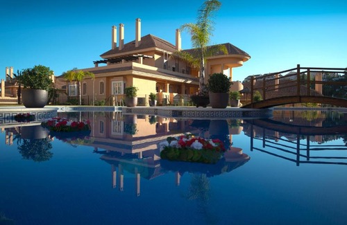 Marbella Apartment | Aloha Hill Club
