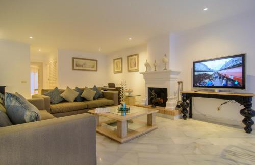 Nikki Beach Apartment | Apartment in White Pearl Beach