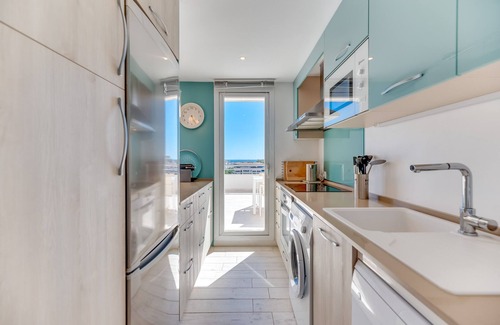 Puerto Banus Apartment | Apartment 'Marina Banús' with Sea View, Wi-Fi and Air Conditioning