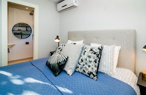 Marbella Apartment | AS12 - Modern Holiday Apartment in Aloha, Marbella