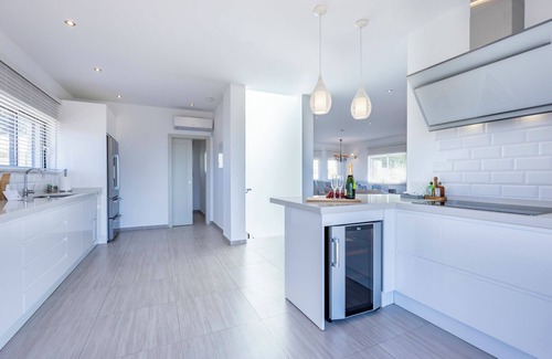 Barracao Villa | Azure Serenity Villa at Quinta Da Fortaleza