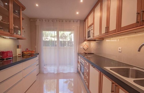 Marbella Apartment | Beautiful holiday apartment in Rio Real, 2 min from the beach