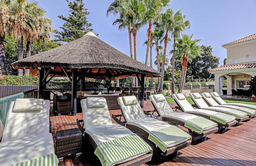 San Pedro de Alcantara House | Beautiful Home In Marbella With 6 Bedrooms, Sauna And Indoor Swimming Pool