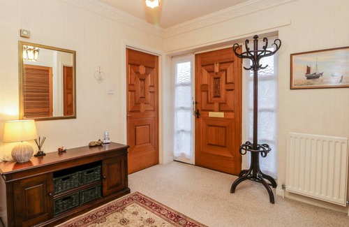 Scalby Cottage | Cabin ∙ 2 bedrooms ∙ 4 guests