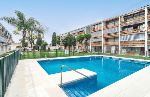 San Pedro de Alcantara Apartment | Charming 2 bedroom apartment in Cortijo Blanco with Pool View