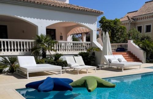 San Pedro de Alcantara Villa | Cortijo Blanco Villa