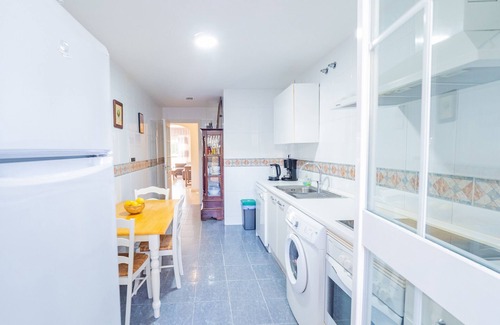 Marbella Apartment | Cubo's Beach & Golf Marbella/beachfront/free wifi