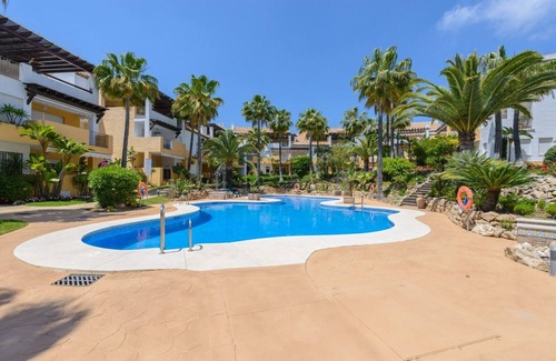 Marbella Apartment | Cubo's Beach & Golf Marbella/beachfront/free wifi