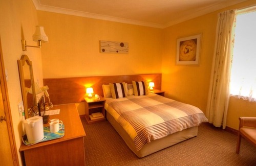 Scarborough City Centre House | Dickens Bar and Inn