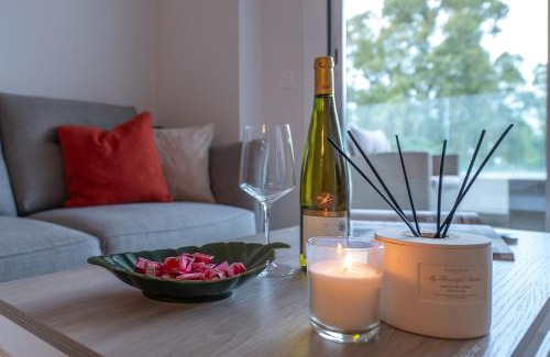 Nueva Andalucia Apartment | Elegant 2 BDRM Minimalist Apt w Pool & BBQ