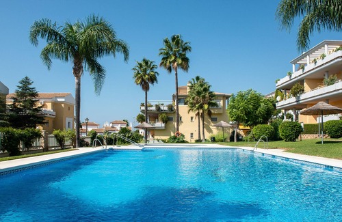 Marbella Apartment | First line golf apartment in Cabopino