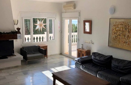 Urbanizacion el Rosario House | House ∙ 6 bedrooms ∙ 15 guests