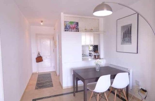 Artola Apartment | Jardines de Artola Apartment | EaW Homes