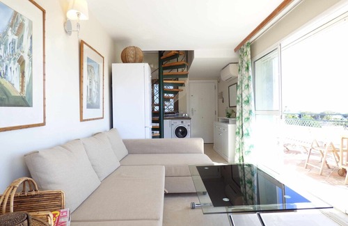 Artola Apartment | Jardines de Artola Penthouse | EaW Homes
