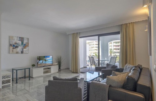 Puerto Banus Apartment | Jardines del Puerto
