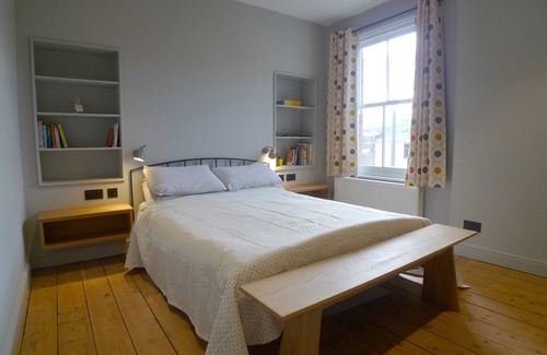 Scarborough House | KITTIWAKE COTTAGE, family friendly, with a garden in Scarborough