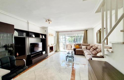 Marbella Apartment | Lomas de Cabopino House