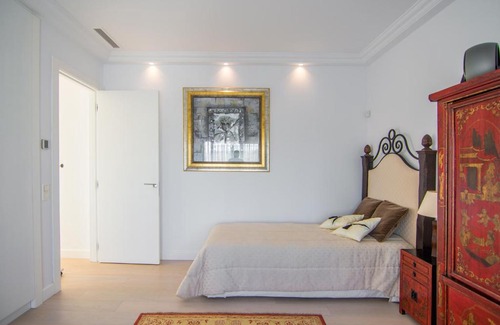 Marbella Villa | LUXURY 6 BEDROOM VILLA 34121872 GOLDEN MILE MARBELLA, INDOOR POOL VERY LARGE OUTDOOR POOL