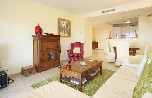 Elviria Apartment | Magnificent apartment with sea views in the luxurious Elviria Hills