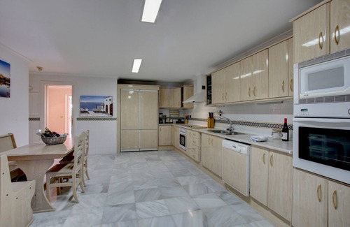 Marbella Apartment | Monte Paraiso- Golden Mile Apt