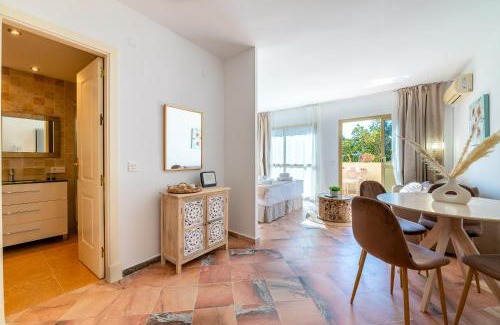 Nikki Beach Apartment | OleHolidays 217 Romana Playa junto al mar