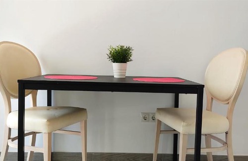 Golden Mile Apartment | Precioso estudio con patio