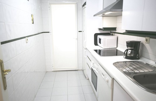 Marbella Apartment | Puerto Banus - Marbella nice apartment 10 minutes walk. Wifi. Garage